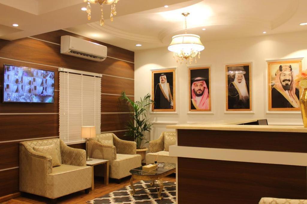 فندق كيان - Kyan Hotel Khamis Mushait Ngoại thất bức ảnh